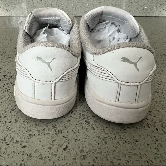 Kids Puma Smash White Shoe - Picture 7 of 9